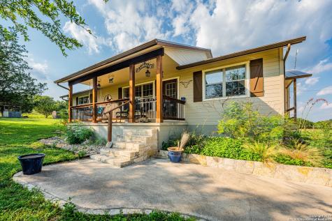 164 Sharon Drive Bandera TX 78003