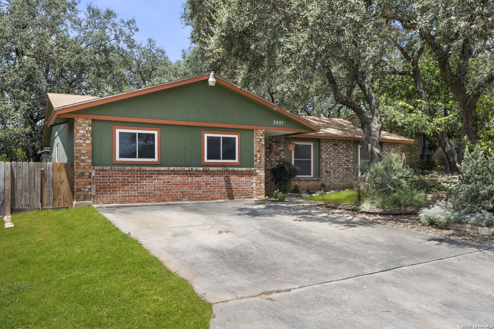 5907 Hidden Boulder Street San Antonio TX 78250
