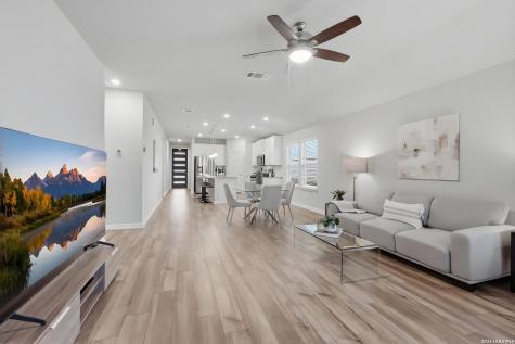 25819 Posey Boerne TX 78006