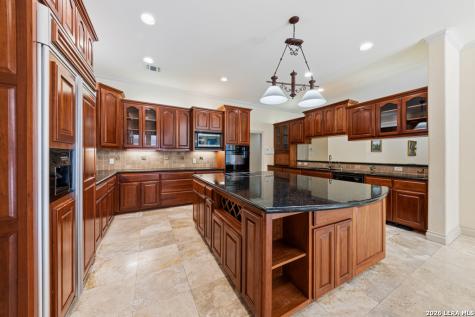 519 Blackjack Oak Shavano Park TX 78230
