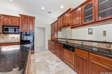 519 Blackjack Oak Shavano Park TX 78230