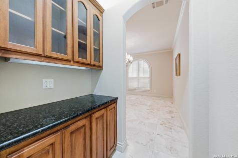 519 Blackjack Oak Shavano Park TX 78230