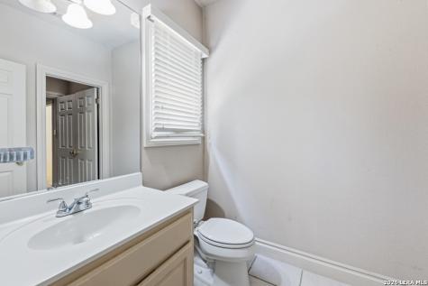 519 Blackjack Oak Shavano Park TX 78230