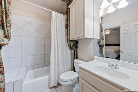 519 Blackjack Oak Shavano Park TX 78230