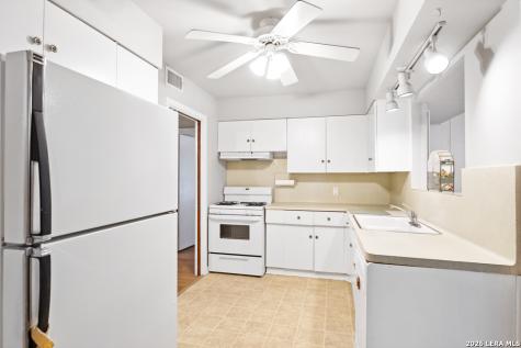 558 Cicero San Antonio TX 78218