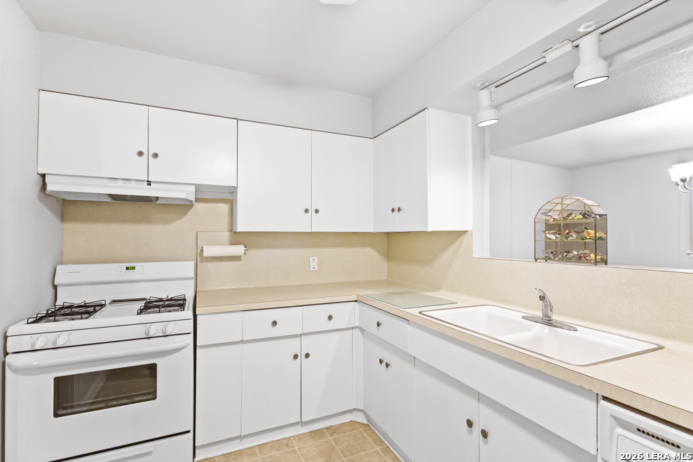 558 Cicero San Antonio TX 78218