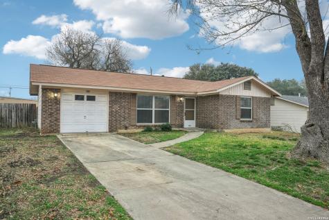 318 Balboa Drive Universal City TX 78148