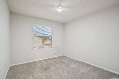 318 Balboa Drive Universal City TX 78148