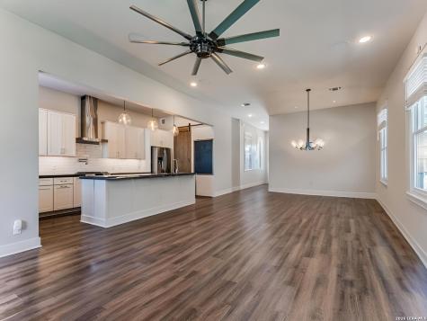 1103 N Pine Street San Antonio TX 78202