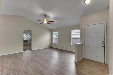 4014 Sparrow Lake San Antonio TX 78244