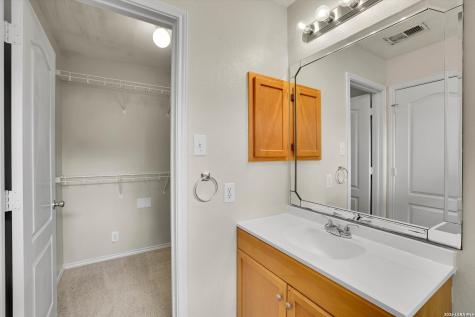4014 Sparrow Lake San Antonio TX 78244