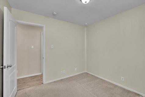 4014 Sparrow Lake San Antonio TX 78244
