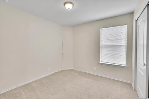 4014 Sparrow Lake San Antonio TX 78244