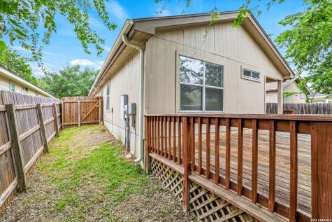 4014 Sparrow Lake San Antonio TX 78244