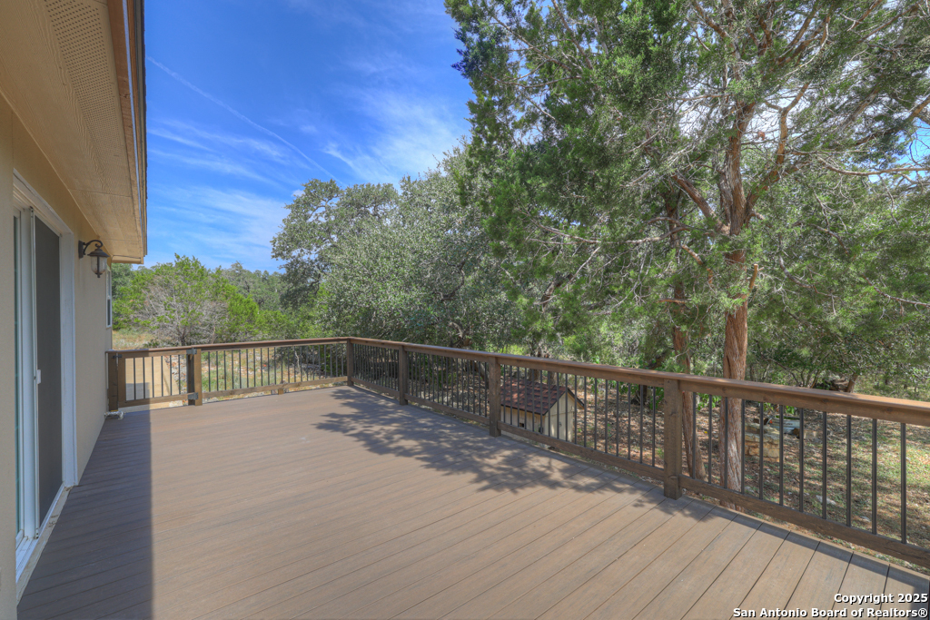 204 Falling Hills New Braunfels TX 78132