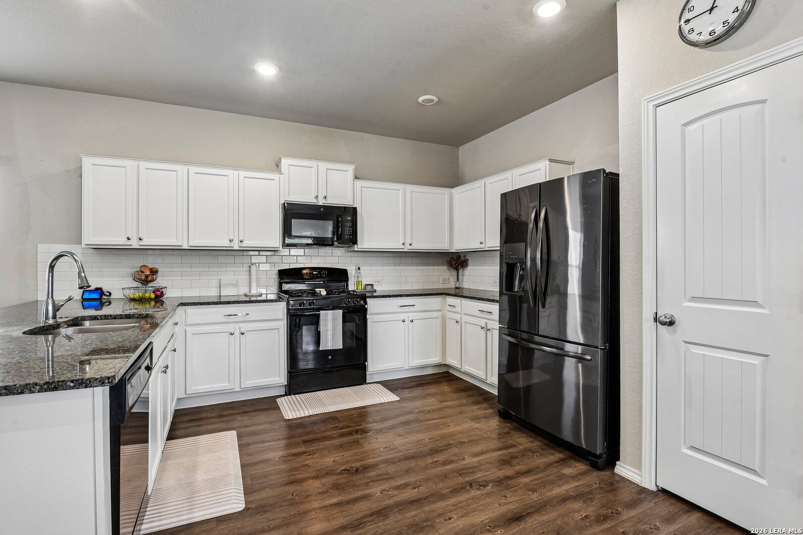 2418 Marbach Woods San Antonio TX 78245