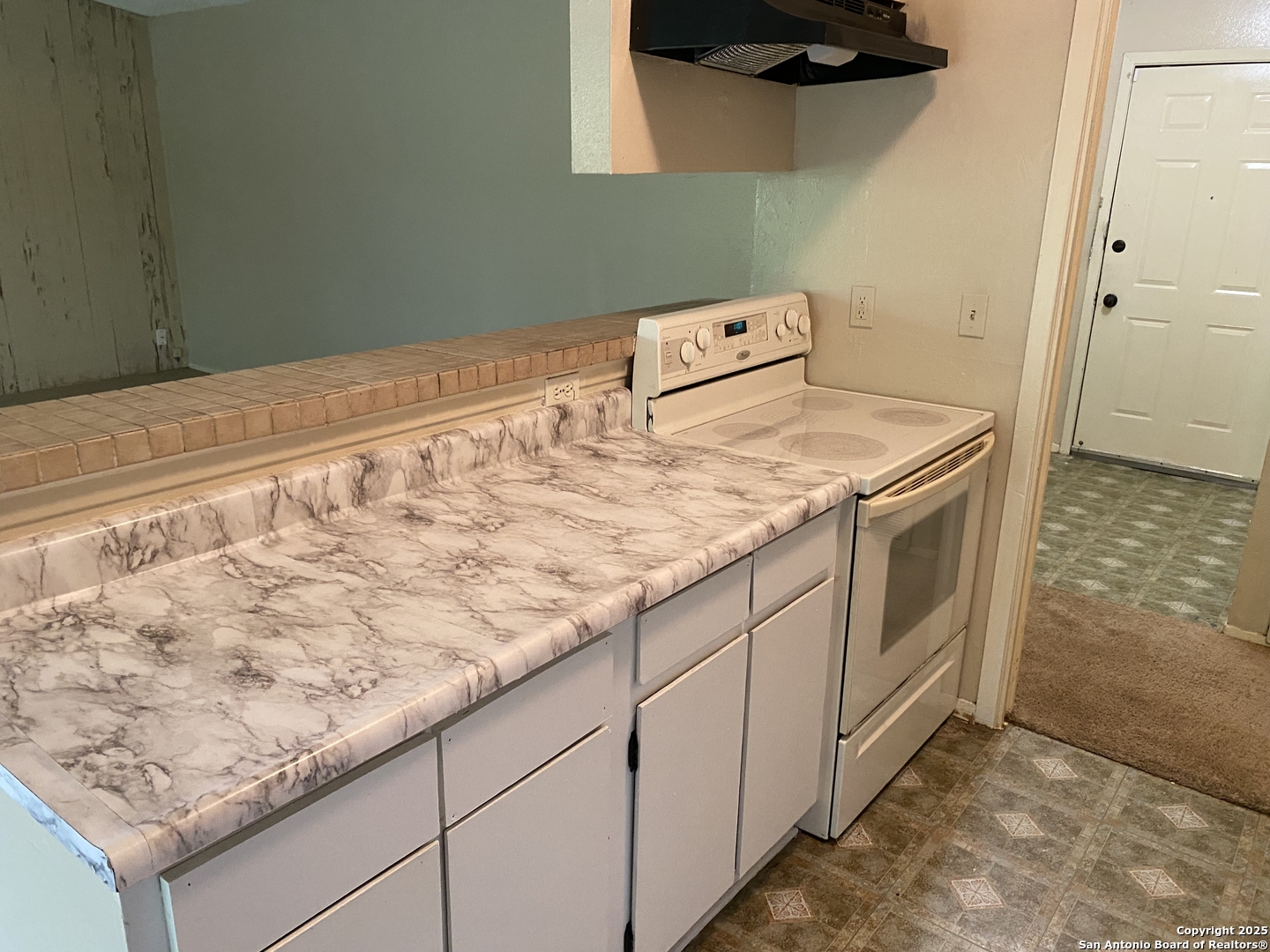 5706 Lake Cove San Antonio TX 78222