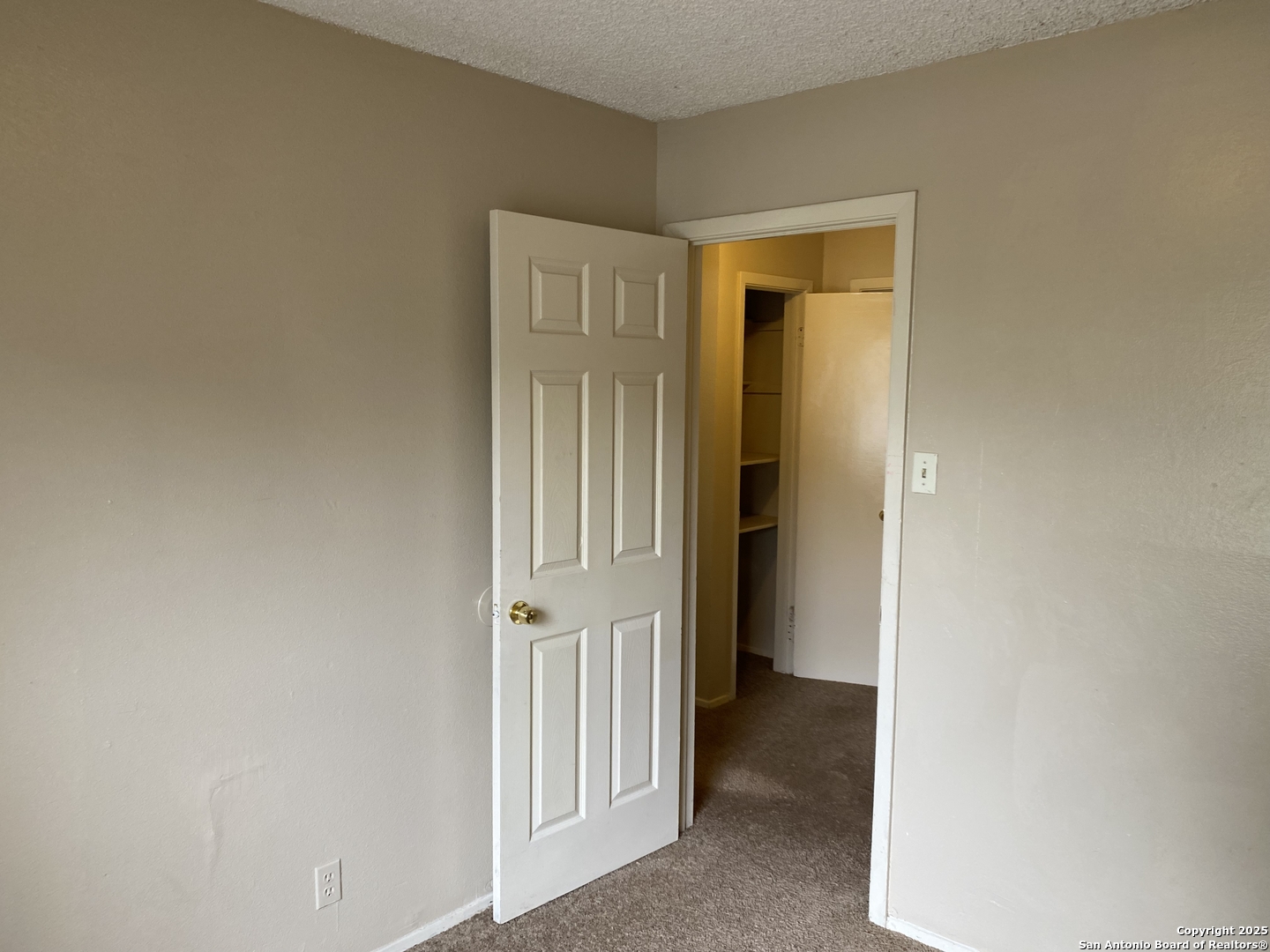5706 Lake Cove San Antonio TX 78222