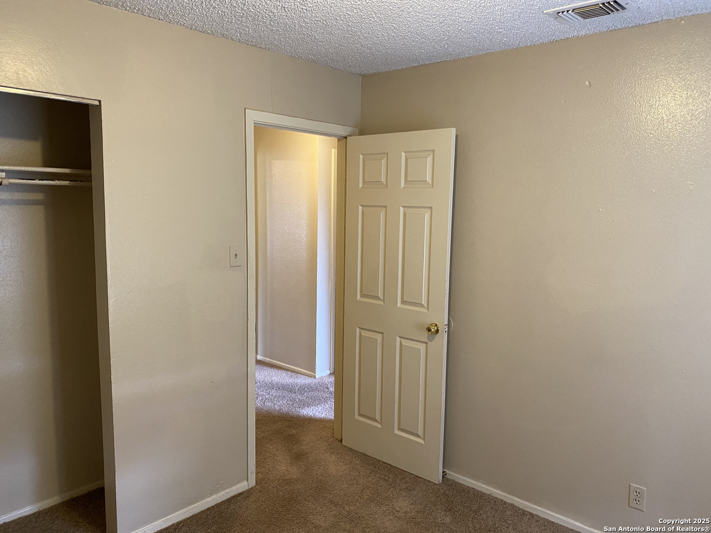 5706 Lake Cove San Antonio TX 78222