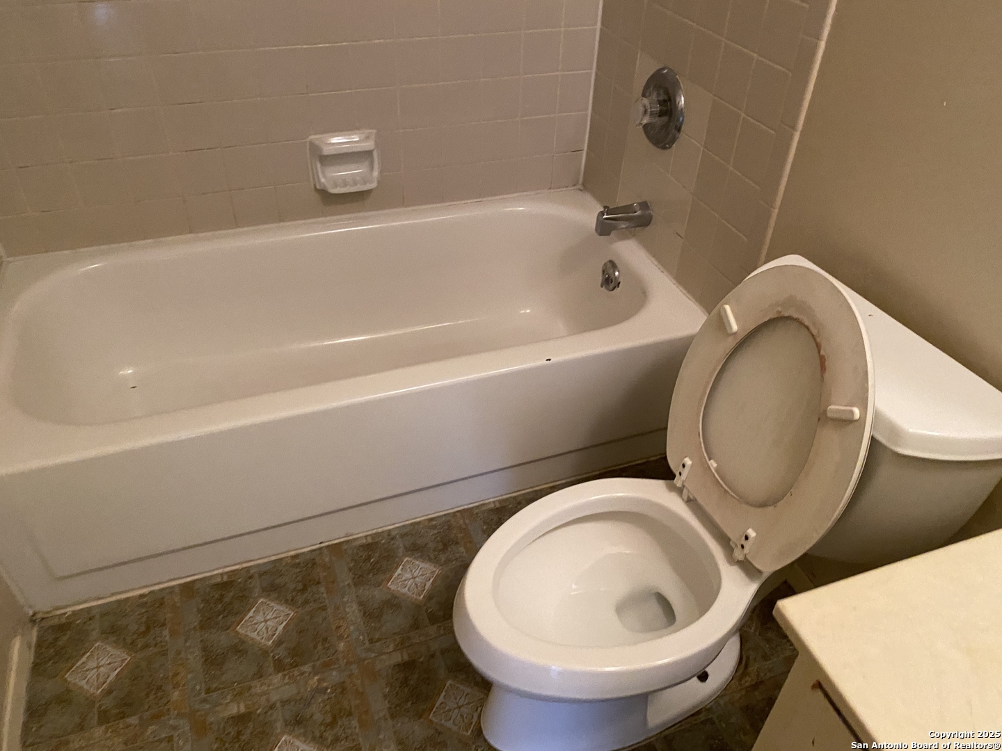 5706 Lake Cove San Antonio TX 78222