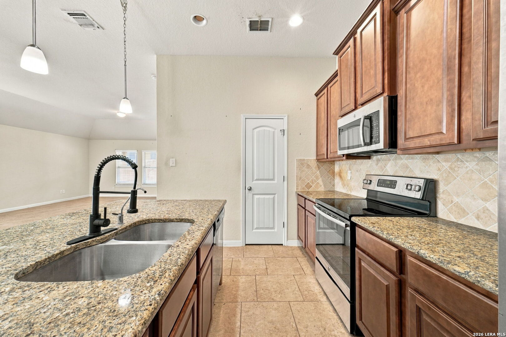 882 Noel Forest New Braunfels TX 78130