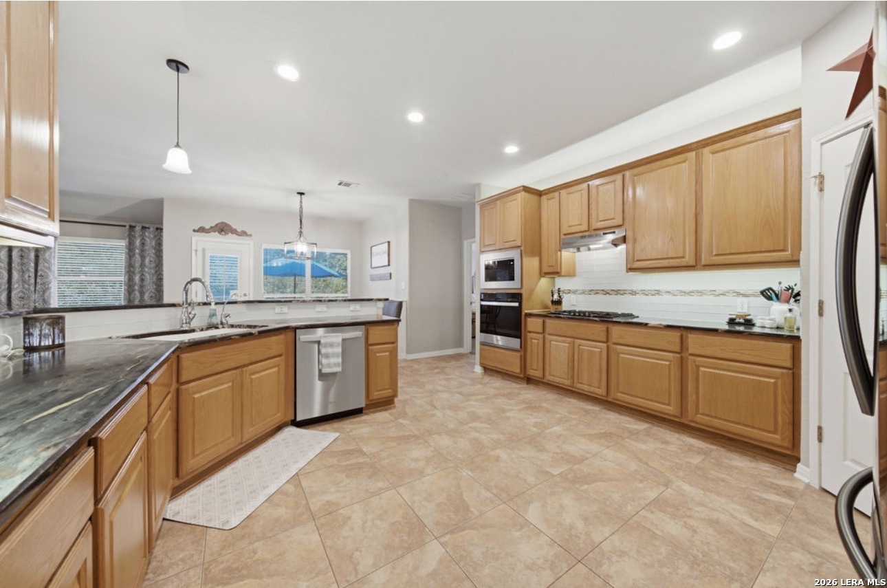 25924 Stone Canyon San Antonio TX 78260