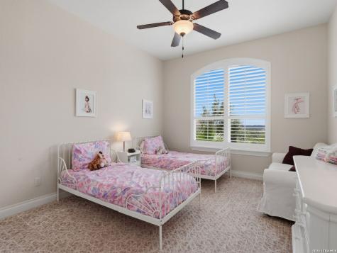 324 Valley Lodge New Braunfels TX 78132