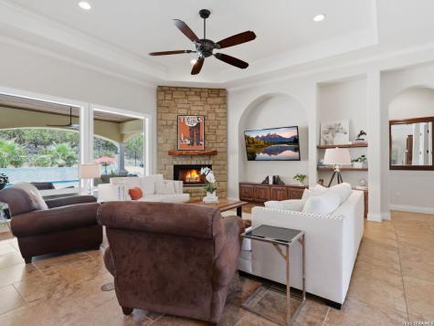 324 Valley Lodge New Braunfels TX 78132