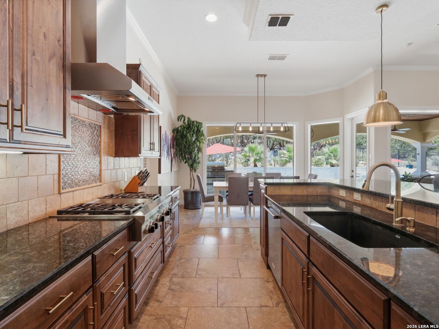 324 Valley Lodge New Braunfels TX 78132