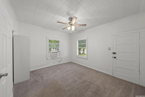 1421 Park Street Kerrville TX 78028