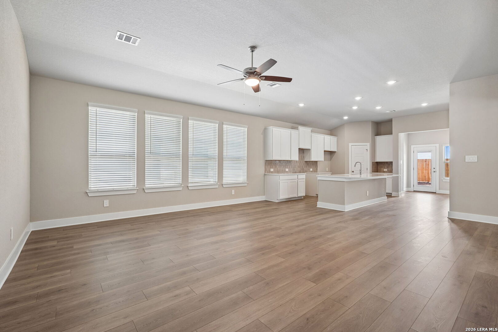 212 Barton Point Cibolo TX 78108