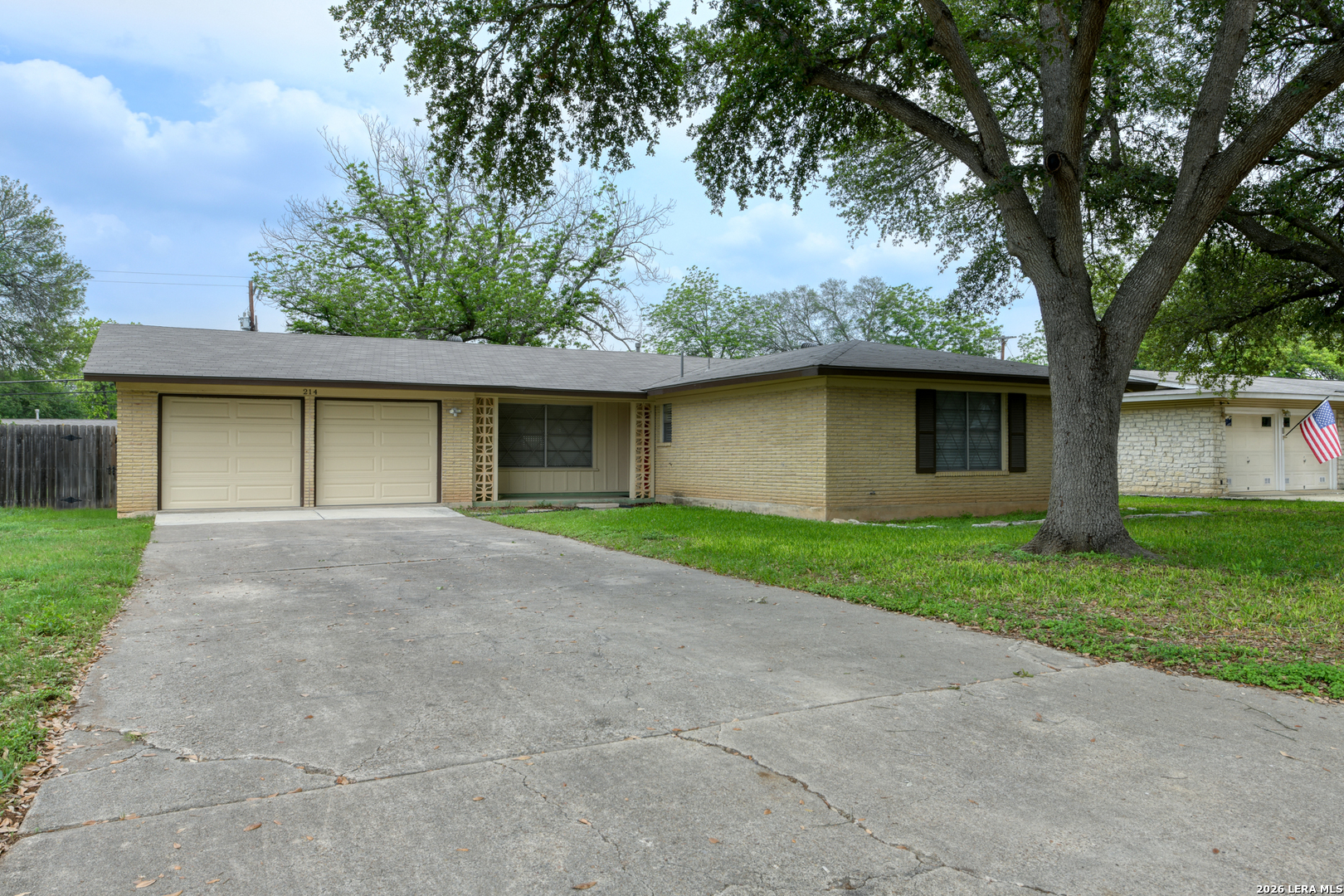 214 Oaklane Drive Universal City TX 78148