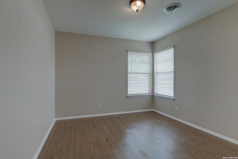 214 Oaklane Drive Universal City TX 78148