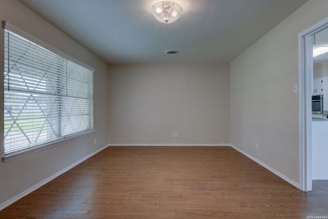 214 Oaklane Drive Universal City TX 78148