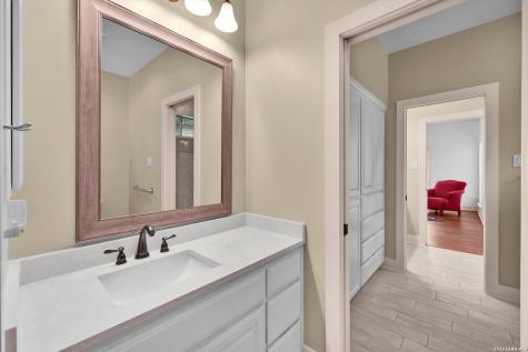 1702 Fawn Bluff San Antonio TX 78248