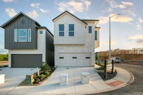 4462 Stark Alley San Antonio TX 78217