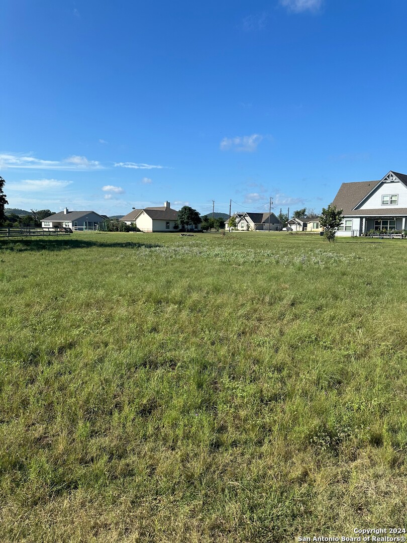 59 Brown Saddle Bandera TX 78003