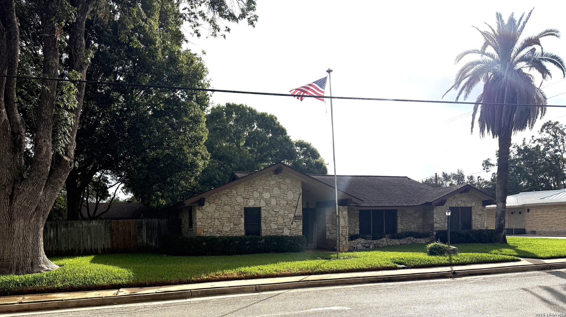 212 S 4th Stockdale TX 78160