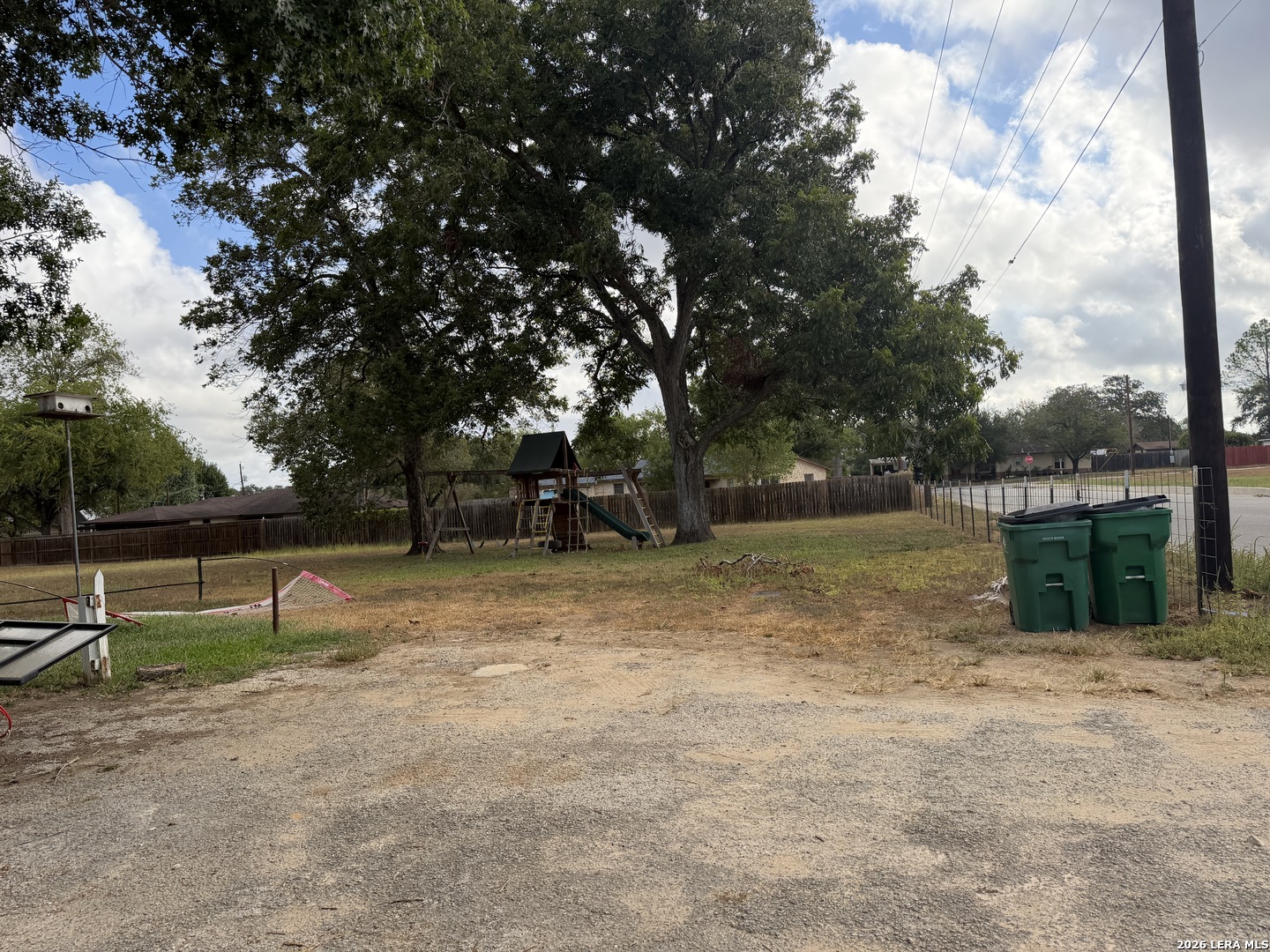 212 S 4th Stockdale TX 78160