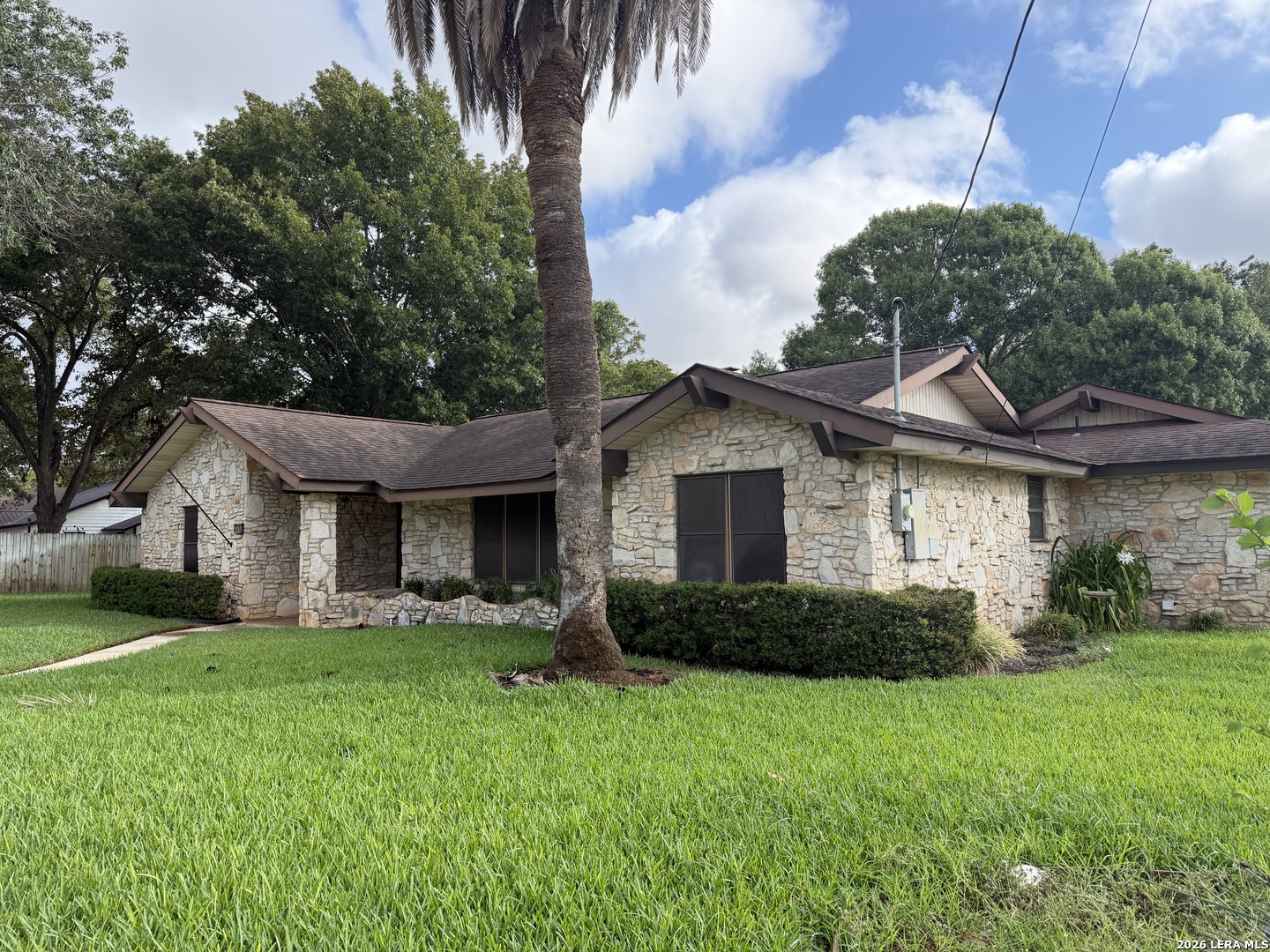 212 S 4th Stockdale TX 78160