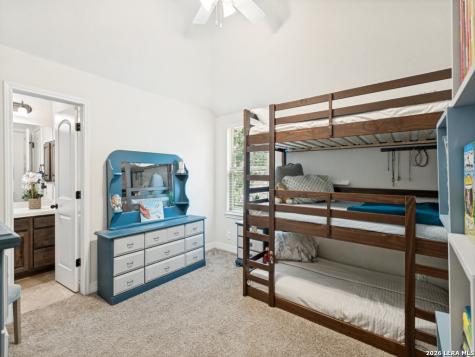 3519 Crest Noche Drive San Antonio TX 78261