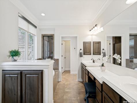 3519 Crest Noche Drive San Antonio TX 78261