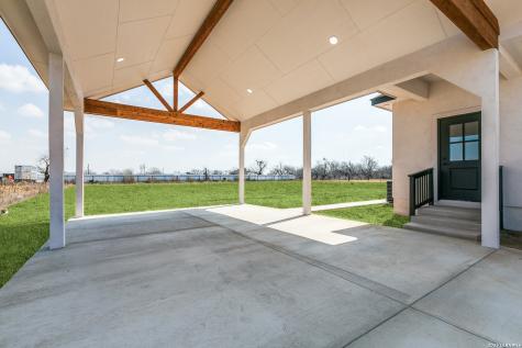 16934 Rancho Escondido Atascosa TX 78002
