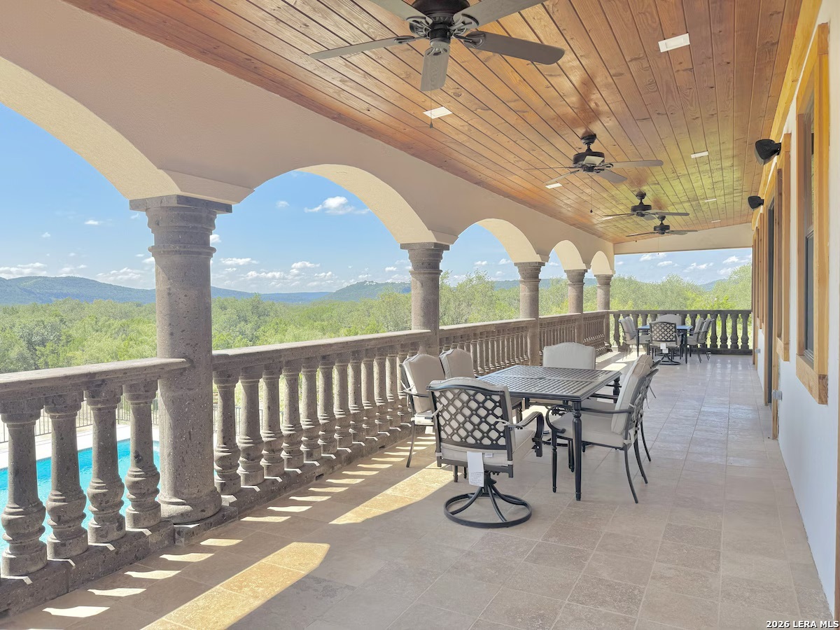 1747 Mountain Valley Drive Concan TX 78838