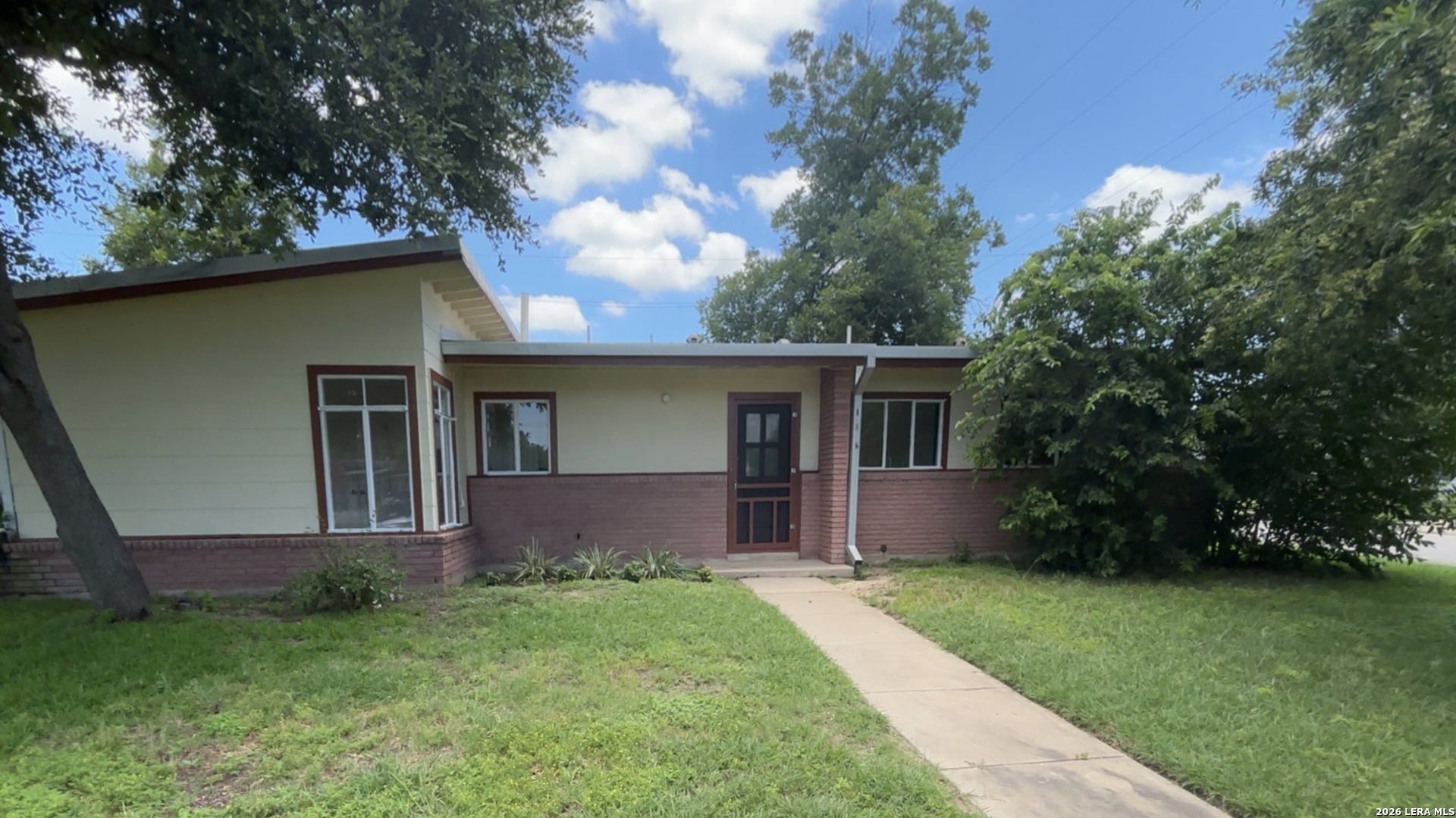 102 Cyril San Antonio TX 78218