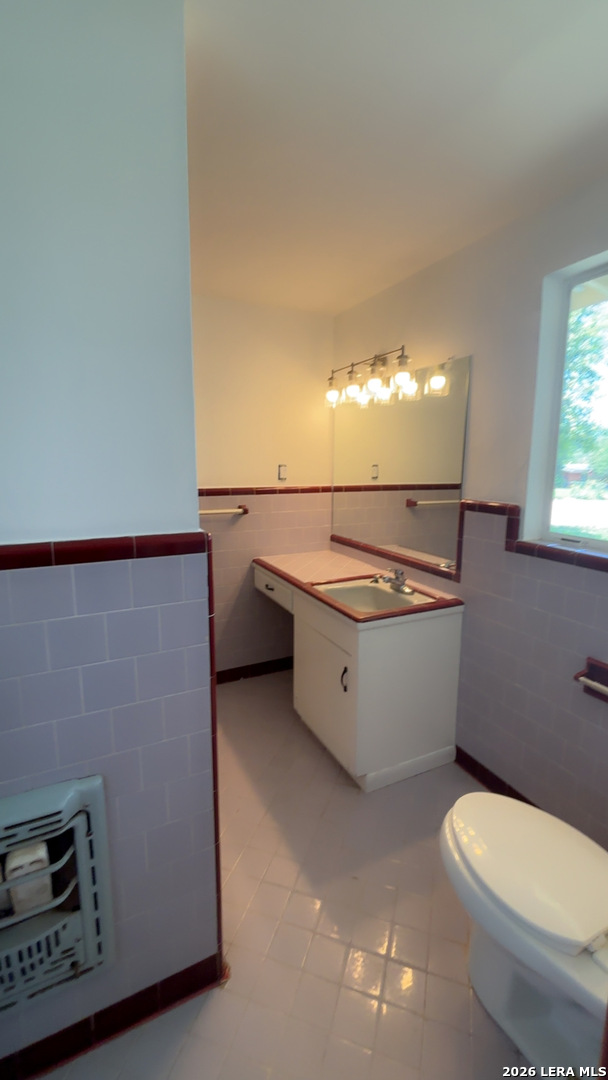 102 Cyril San Antonio TX 78218