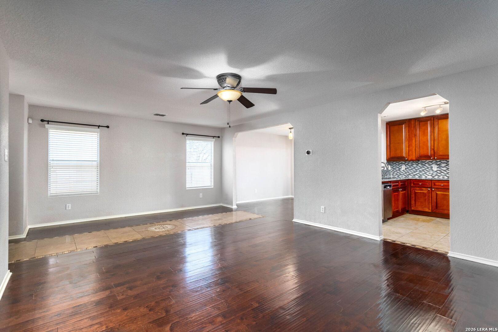 9359 Maple Silver San Antonio TX 78254