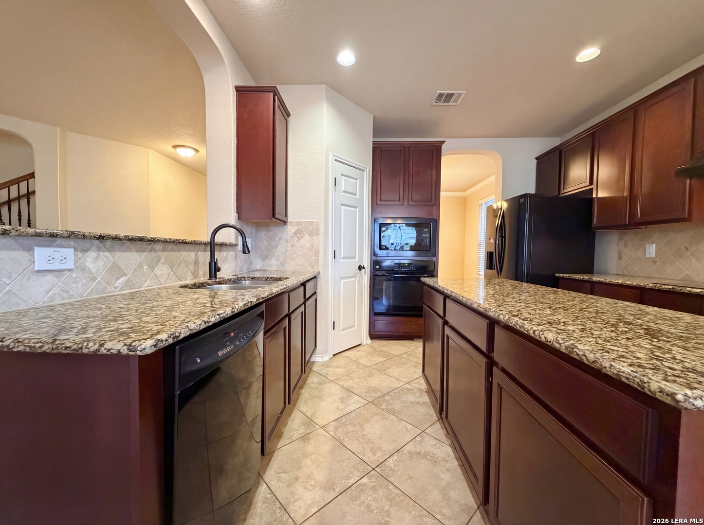 6941 Laura Heights Schertz TX 78154