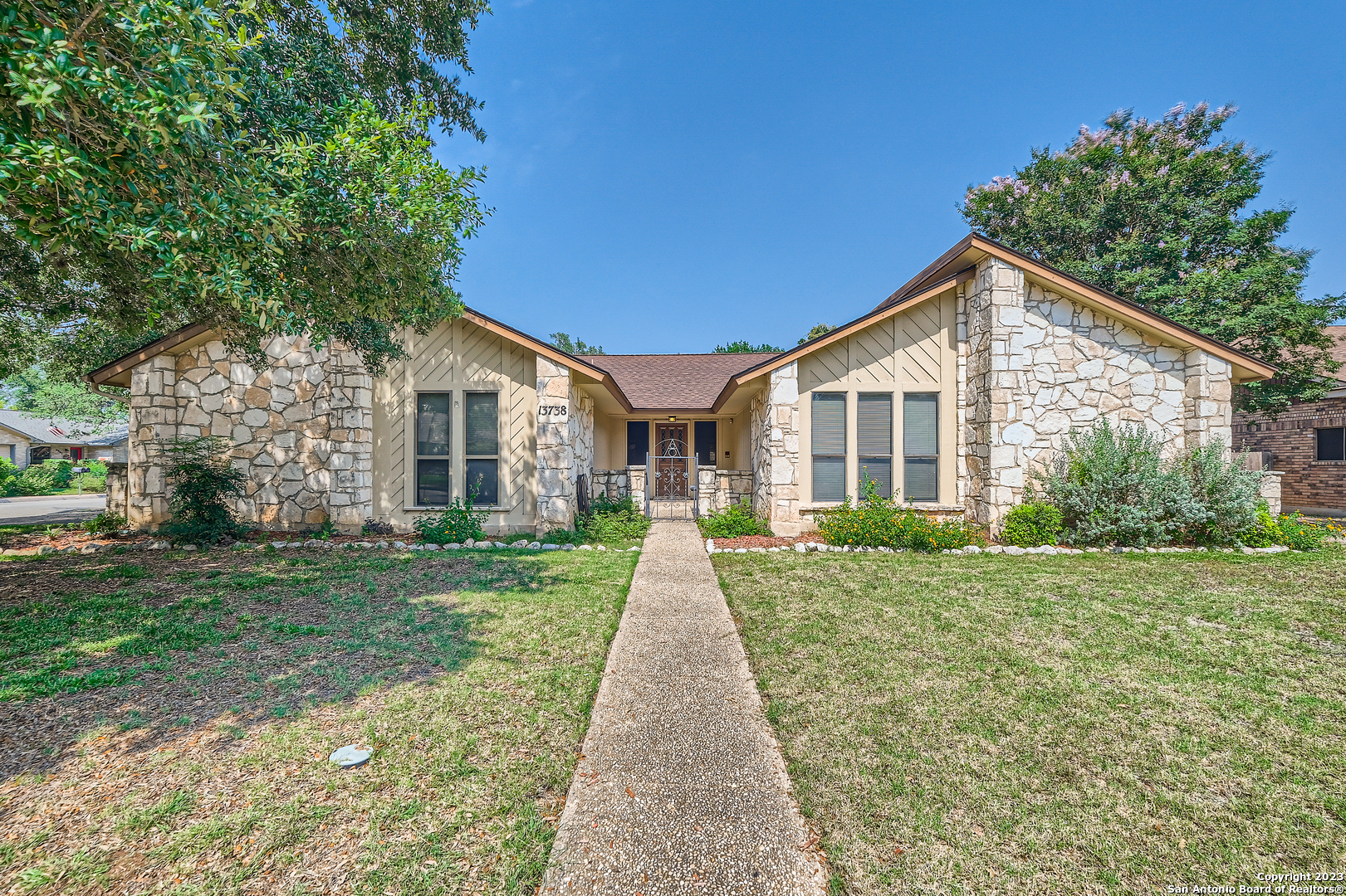 13738 Hunters Moss Street San Antonio TX 78230