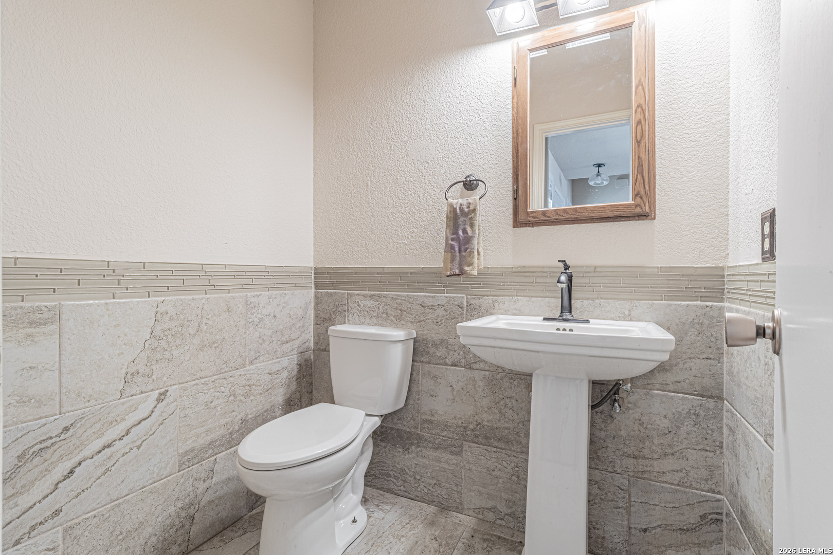 3403 Stoney Country San Antonio TX 78247